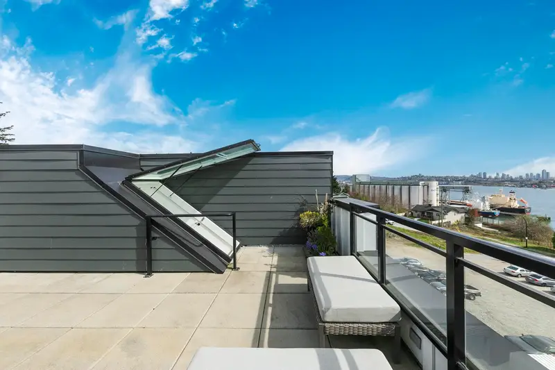 356 555 E 2ND STREET - photo 1 of 21