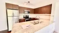 618 13883 LAUREL DRIVE - thumbnail 2
