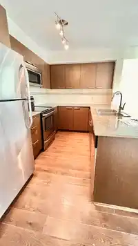 618 13883 LAUREL DRIVE - thumbnail 3
