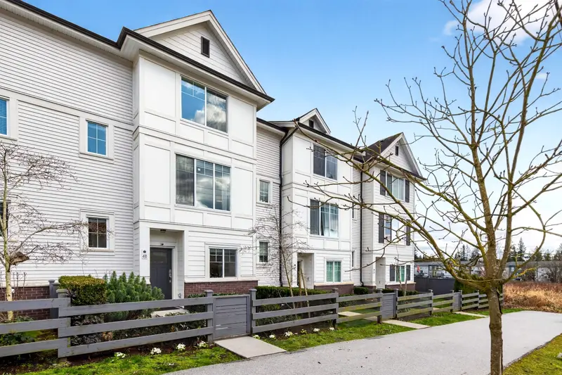 48 11272 240 STREET - photo 2 of 25