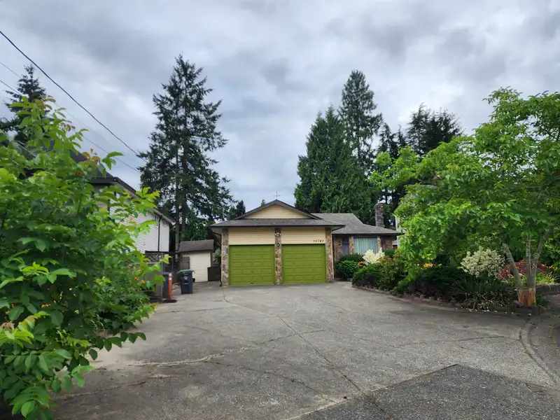 15740 99 AVENUE - photo 4 of 5