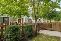 23 19133 73 AVENUE - thumbnail 3