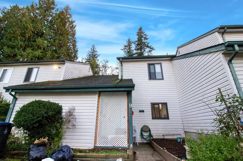 9 6605 138 STREET - photo 1 of 21