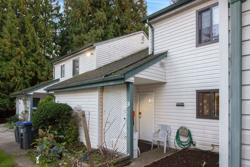 9 6605 138 STREET - photo 2 of 21