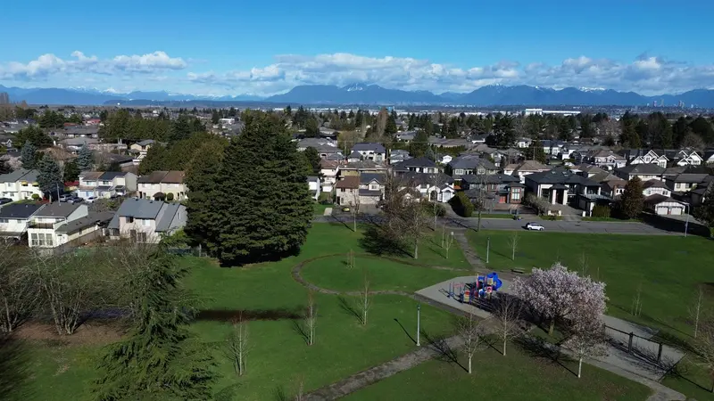 7215 FROBISHER DRIVE - photo 1 of 25