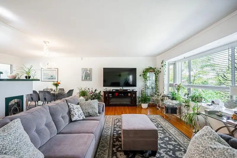 13938 115 AVENUE - photo 4 of 18