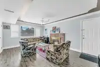7737 123A STREET - thumbnail 37