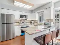 221 14861 98 AVENUE - thumbnail 3