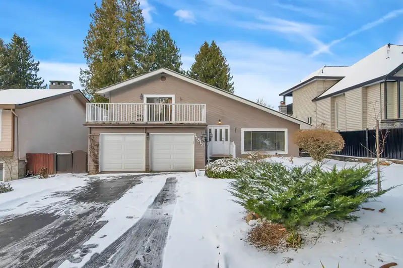 11513 ROYAL CRESCENT - photo 1 of 37