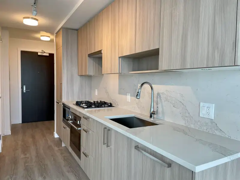 4012 13350 CENTRAL AVENUE - photo 3 of 27
