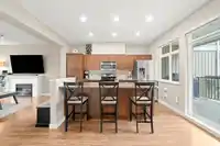 20 6036 164 STREET - thumbnail 2