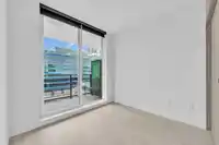 801 9887 WHALLEY BOULEVARD - thumbnail 19