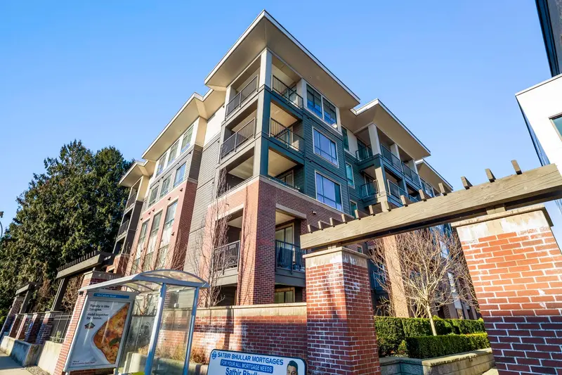 309 33540 MAYFAIR AVENUE - photo 3 of 25