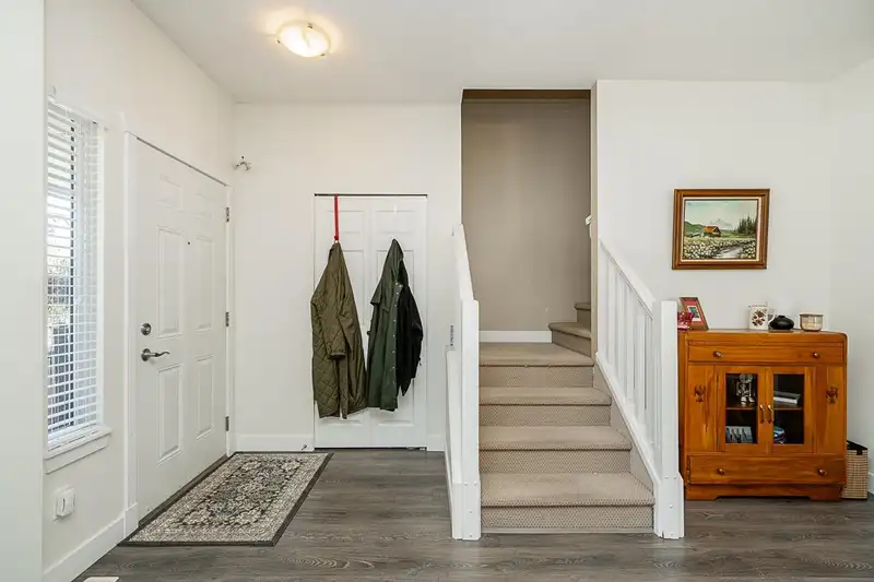 16506 60TH AVENUE - photo 4 of 37