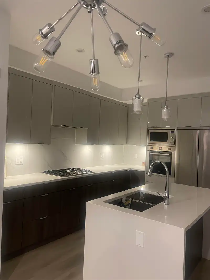 406 14438 72 AVENUE - photo 1 of 11