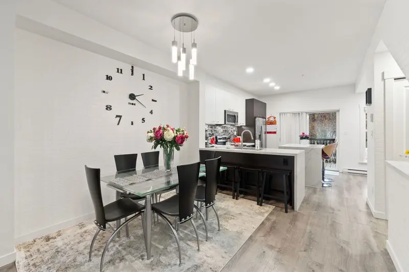 72 3010 RIVERBEND DRIVE - photo 4 of 25