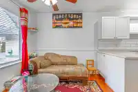121 8655 KING GEORGE BOULEVARD - thumbnail 17