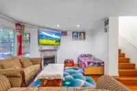 121 8655 KING GEORGE BOULEVARD - thumbnail 6