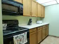 2103 13819 100 AVENUE - thumbnail 2