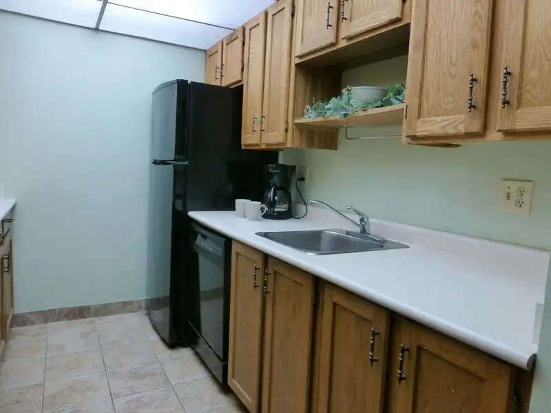 2103 13819 100 AVENUE - photo 3 of 13