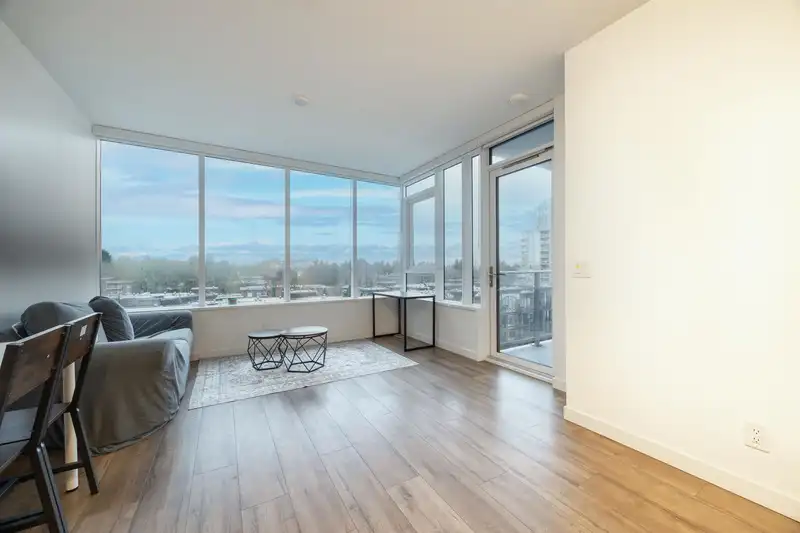 701 10448 UNIVERSITY DRIVE - photo 4 of 26