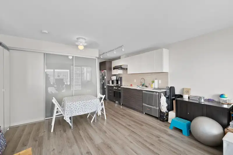 1407 13303 CENTRAL AVENUE - photo 4 of 14