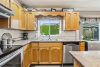 5653 187 STREET - thumbnail 18