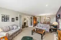 5653 187 STREET - thumbnail 3