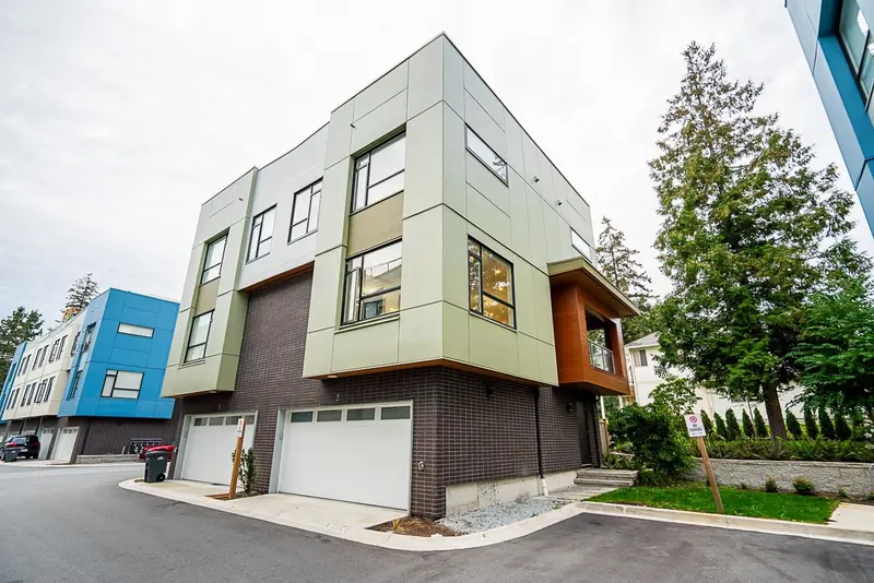 2 5858 132 STREET - photo 2 of 25