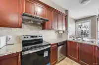 3 9277 121 STREET - thumbnail 5