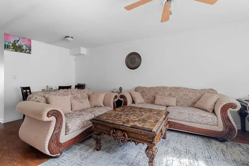 18 12730 66 AVENUE - photo 4 of 20