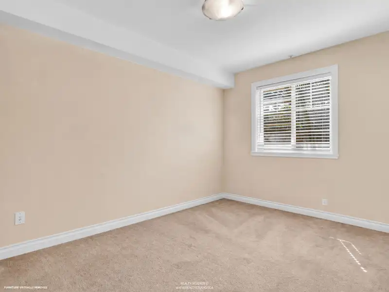49 11255 132 STREET - photo 4 of 21