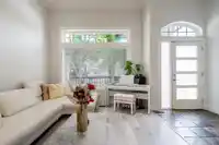6128 150B STREET - thumbnail 3