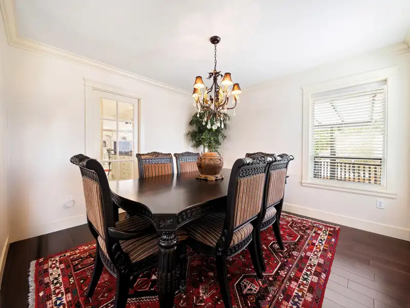 15160 81 AVENUE - photo 4 of 28