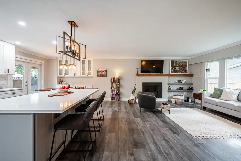 18232 SHETLAND PLACE - photo 3 of 40