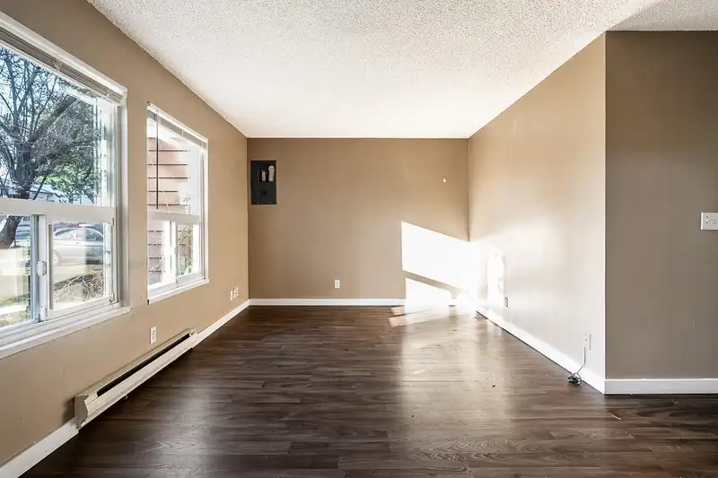 13127 BALLOCH DRIVE - photo 3 of 39