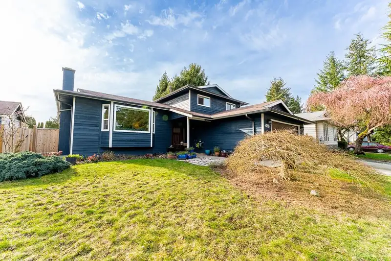 9681 150A STREET - photo 3 of 40
