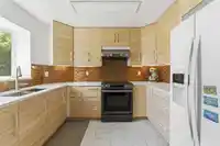 16176 78B AVENUE - thumbnail 19