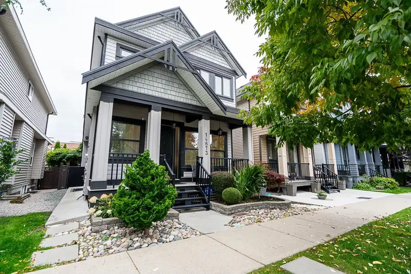 14873 59A AVENUE - photo 1 of 36
