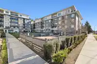 122 15825 85 AVENUE - thumbnail 4