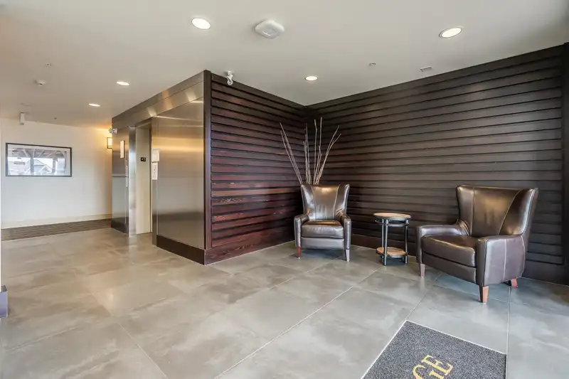 209 16396 64 AVENUE - photo 3 of 33