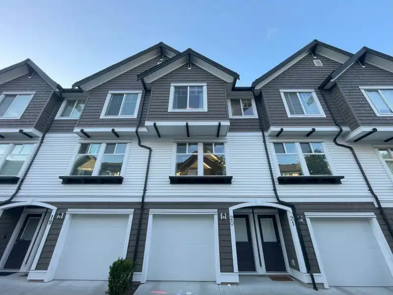 20 14271 60 AVENUE - photo 1 of 16