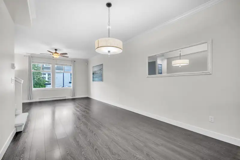 20 14271 60 AVENUE - photo 3 of 16
