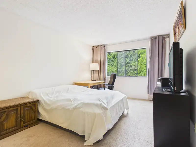 313 10644 151A STREET - photo 3 of 23