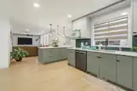 8719 140B STREET - thumbnail 9