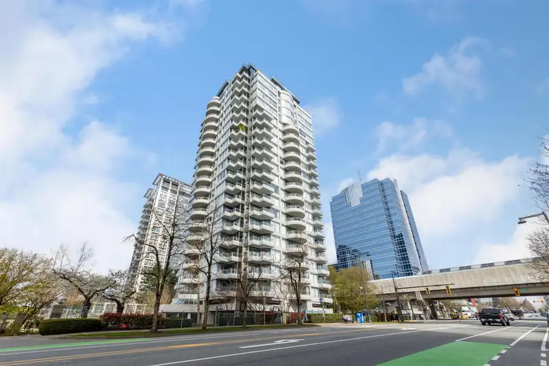 908 13383 108 AVENUE - photo 1 of 30
