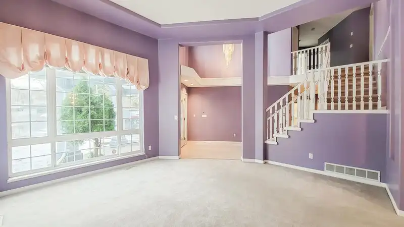 8169 153A STREET - photo 3 of 40