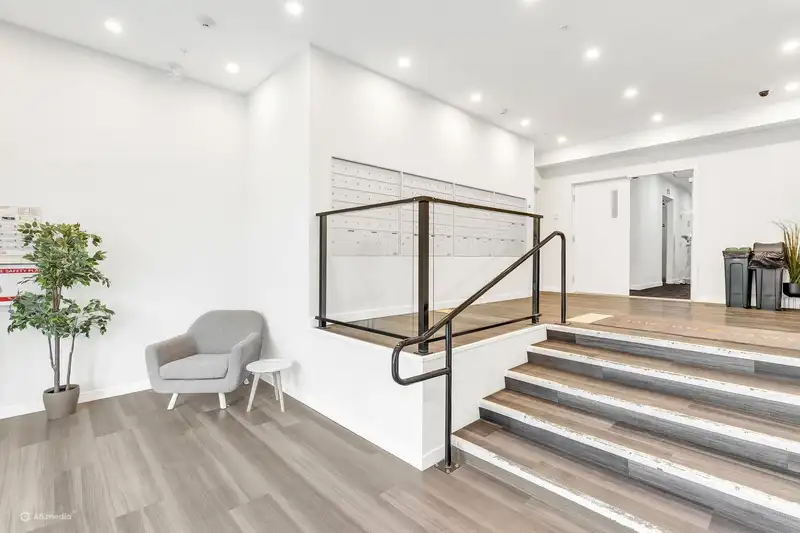 115 13623 81A AVENUE - photo 3 of 29
