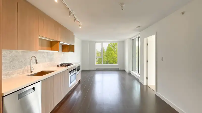 612 13696 100 AVENUE - photo 3 of 17