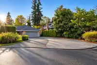 7859 162B STREET - thumbnail 2